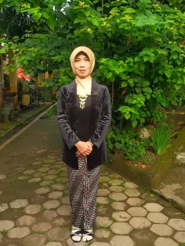 SITI HARYATI, S.Pd, M.M